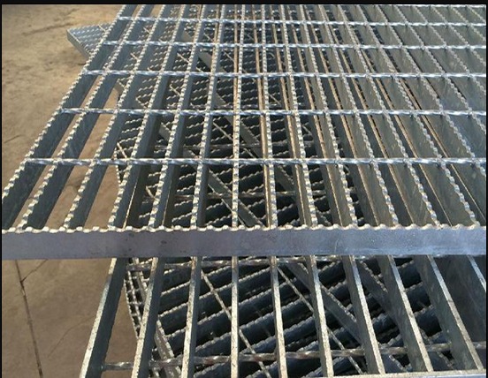 Steel and Stainless Steel Gratings Fabrication Qatar